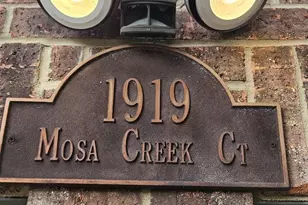 1919 Mosa Creek Ct, Houston, TX 77017 - Photo 1