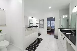 9726 New Kent Dr, Sugar Land, TX 77498 - Photo 11