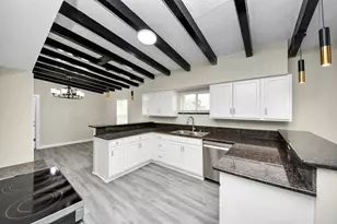 2626 Knotty Oaks Trail, Houston, TX 77045 - Photo 17