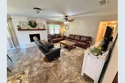 6214 1st Street, Danbury, TX 77534 - Photo 5