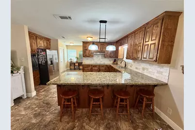 6214 1st Street, Danbury, TX 77534 - Photo 9