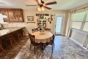 6214 1st St, Danbury, TX 77534 - Photo 7