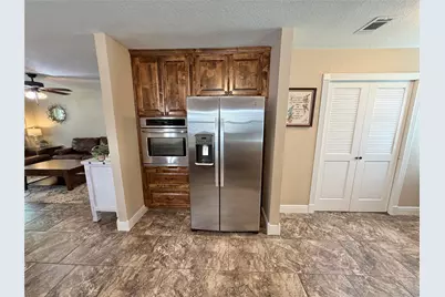 6214 1st Street, Danbury, TX 77534 - Photo 11