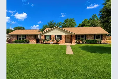 6214 1st Street, Danbury, TX 77534 - Photo 1