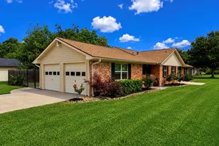 6214 1st St, Danbury, TX 77534 - Photo 29