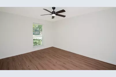 9719 Springmont Drive, Houston, TX 77080 - Photo 13