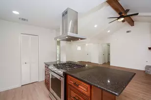 9719 Springmont Dr, Houston, TX 77080 - Photo 27