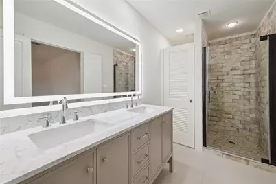 9719 Springmont Drive, Houston, TX 77080 - Photo 41