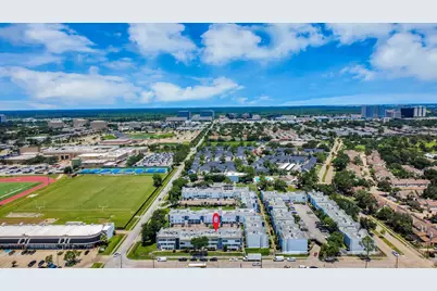 781 Country Place Drive #2043, Houston, TX 77079 - Photo 35