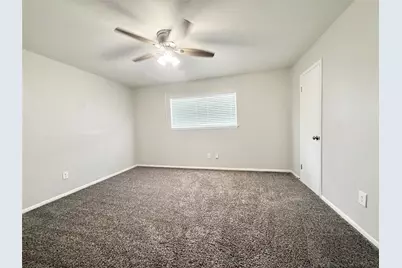 321 E Cedar Street #9, Angleton, TX 77515 - Photo 13