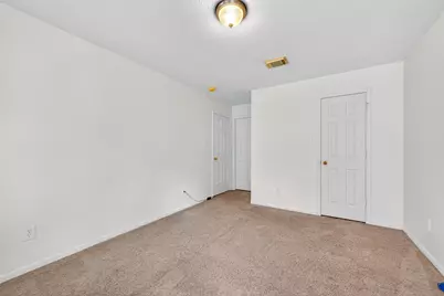 11931 McKinney Falls Lane, Sugar Land, TX 77498 - Photo 33