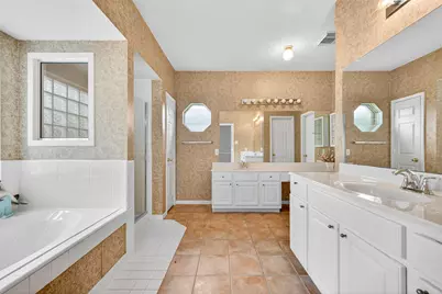 11931 McKinney Falls Lane, Sugar Land, TX 77498 - Photo 23