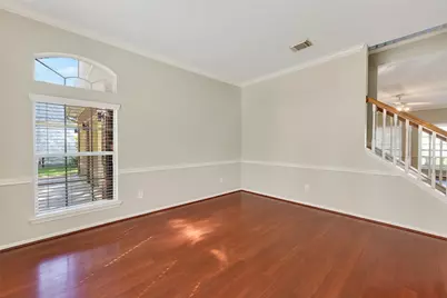 11931 McKinney Falls Lane, Sugar Land, TX 77498 - Photo 9
