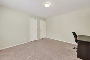 11931 McKinney Falls Ln, Sugar Land, TX 77498 - Photo 37