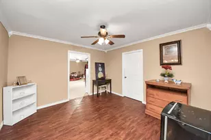 17106 Moss Oaks Dr, Conroe, TX 77385 - Photo 17