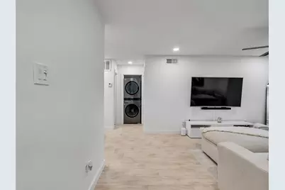 4200 Watson Street #201, Houston, TX 77009 - Photo 3