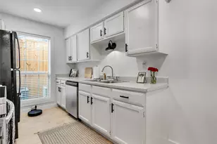 4200 Watson St, Houston, TX 77009 - Photo 7