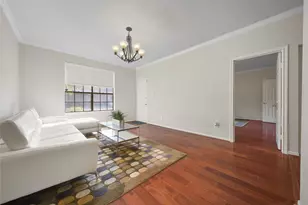 2255 Braeswood Park Dr, Houston, TX 77030 - Photo 3