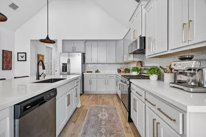 31418 Golden Cliffs Lane, Fulshear, TX 77441 - Photo 13