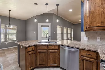 525 Oak Tree Lane, Franklin, TX 77856 - Photo 17