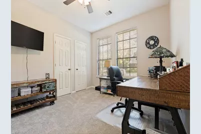 76 E Stony End Place, The Woodlands, TX 77381 - Photo 15