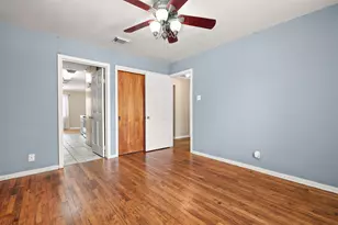 108 N 7th St, Highlands, TX 77562 - Photo 13