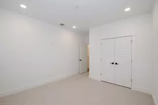 2054 Johanna Crk Dr, Houston, TX 77055 - Photo 27