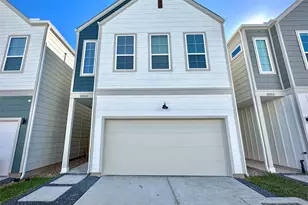 2054 Johanna Crk Dr, Houston, TX 77055 - Photo 3