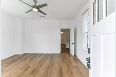 4007 Ball, Galveston, TX 77550 - Photo 5