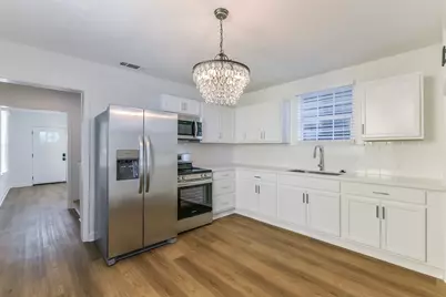 4007 Ball, Galveston, TX 77550 - Photo 37