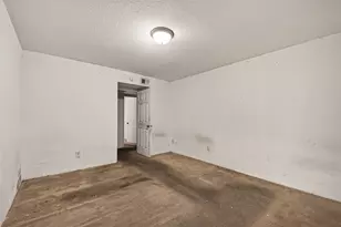 9201 Clarewood Dr, Houston, TX 77036 - Photo 27