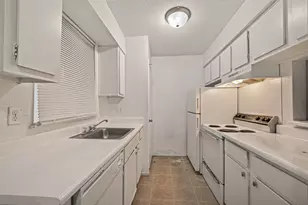 9201 Clarewood Dr, Houston, TX 77036 - Photo 15