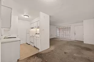 9201 Clarewood Dr, Houston, TX 77036 - Photo 13