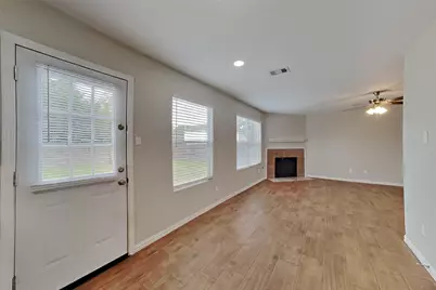 16960 Wren Hill Street, Conroe, TX 77385 - Photo 5