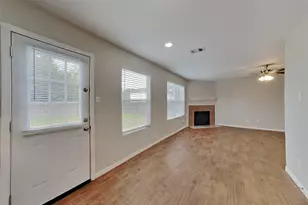 16960 Wren Hill St, Conroe, TX 77385 - Photo 5