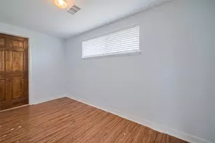 13351 Oak Leaf Ln, Houston, TX 77015 - Photo 15