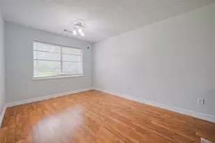 13351 Oak Leaf Ln, Houston, TX 77015 - Photo 19