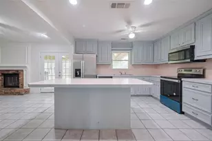 13351 Oak Leaf Ln, Houston, TX 77015 - Photo 5