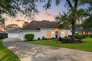 408 Pin Oak Dr, Baytown, TX 77520 - Photo 47