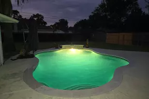 408 Pin Oak Dr, Baytown, TX 77520 - Photo 49