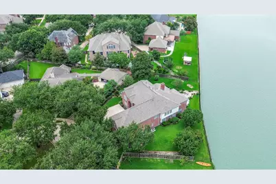 4202 Lakewood Court, Missouri City, TX 77459 - Photo 47