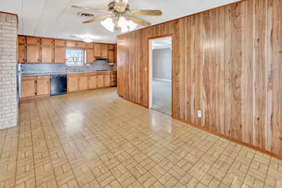 1840 Loop 522, Ganado, TX 77962 - Photo 11