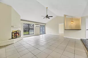 9842 Pinehurst St, Baytown, TX 77521 - Photo 5