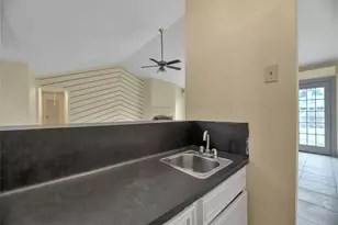 9842 Pinehurst St, Baytown, TX 77521 - Photo 9