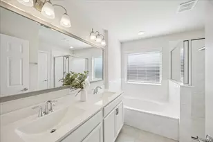 4017 Delta Rose St, Houston, TX 77018 - Photo 15