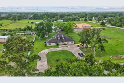 5930 County Road 396, Alvin, TX 77511 - Photo 49