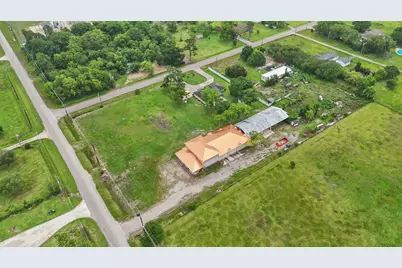 5930 County Road 396, Alvin, TX 77511 - Photo 3