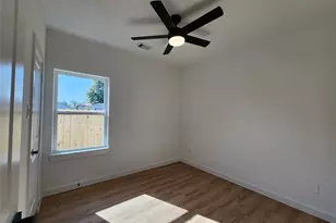 7817 Beckley St, Houston, TX 77088 - Photo 15