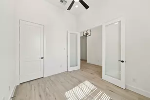 12222 Denham Dr, Mont Belvieu, TX 77523 - Photo 9