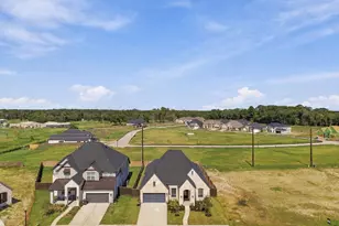 12222 Denham Dr, Mont Belvieu, TX 77523 - Photo 5